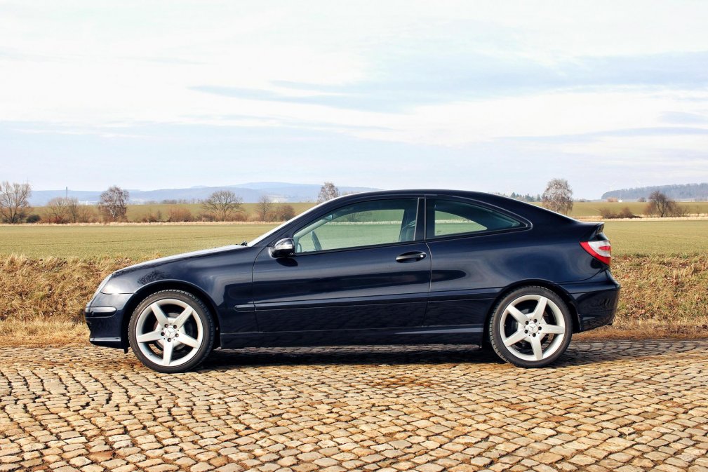 Mercedes Benz C 180 Kompressor Sportcoupe 2004 Mercedes-Benz - C 180 Kompressor EZ 04/2004
